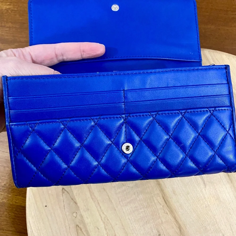 Tumi Blue Leather Quilted Continental Flap Wallet Long Organizer Clutch Travel
